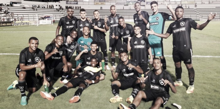 Após classificação polêmica, Botafogo enfrenta surpreendente Batatais na Copinha