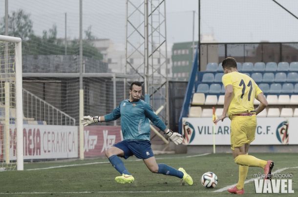 Fotos e imágenes del Villarreal B 0 - 0 Cornellà, de la 3ª jornada del Grupo III de la Segunda División B