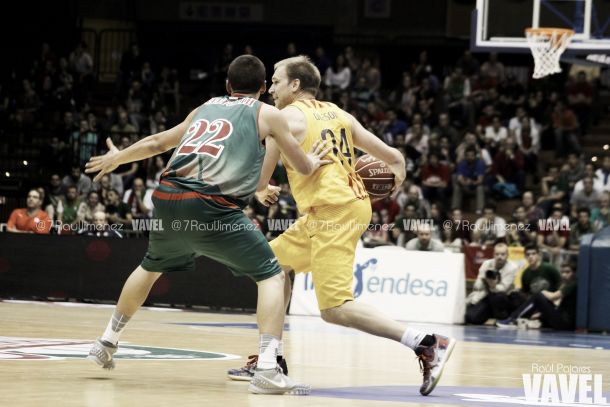 Fotos e imágenes del Club Baloncesto Sevilla 58-97 FC Barcelona Lassa en jornada 2 de la Liga ACB
