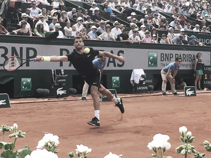 Dimitrov da el primer paso en Roland Garros