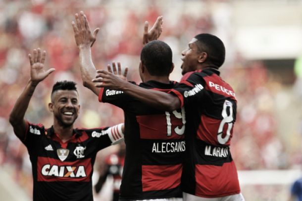 Flamengo aproveita erros do Cruzeiro e vence com autoridade no Maracanã