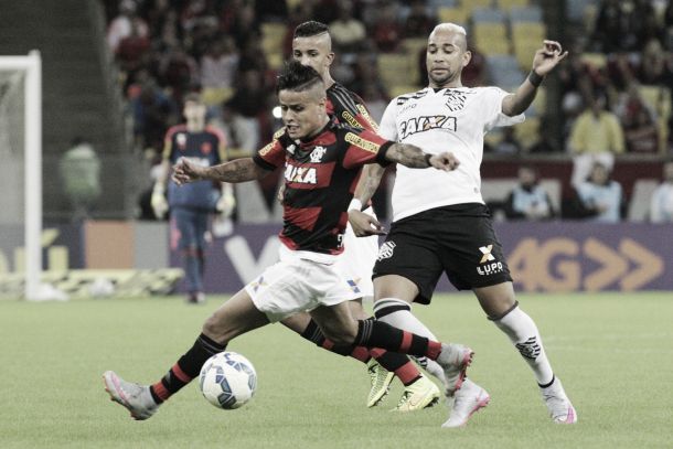 Figueirense derrota Flamengo no Maracanã com gol nos acréscimos e sobe na tabela do Brasileirão