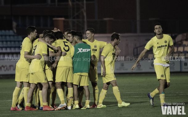 Fotos e imágenes del Villarreal B 2 - 0 Espanyol B, de la 5ª jornada del Grupo III de la Segunda Division B