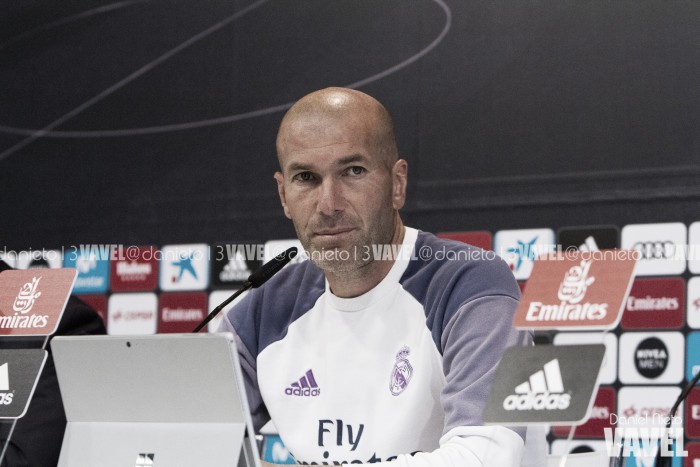 Zidane, sobre Bale: "Está claro que tiene algo, no vamos a arriesgar"