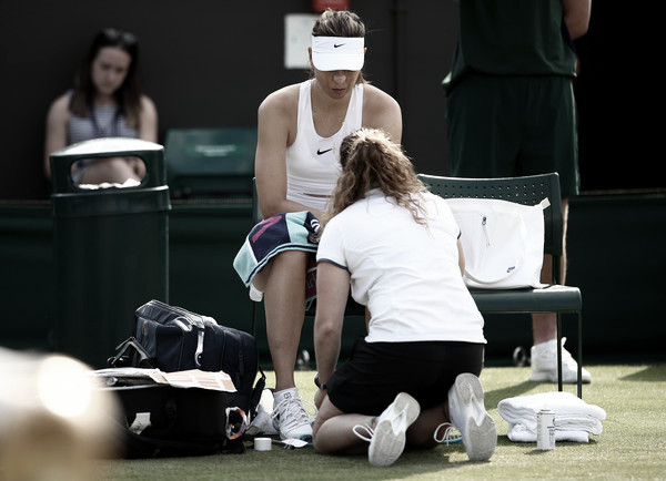 Sharapova se ve obligada a retirarse de Wimbledon Sharapova se ve obligada a retirarse de Wimbledon