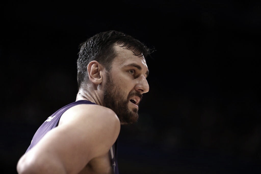 Warriors plan to sign C Andrew Bogut
