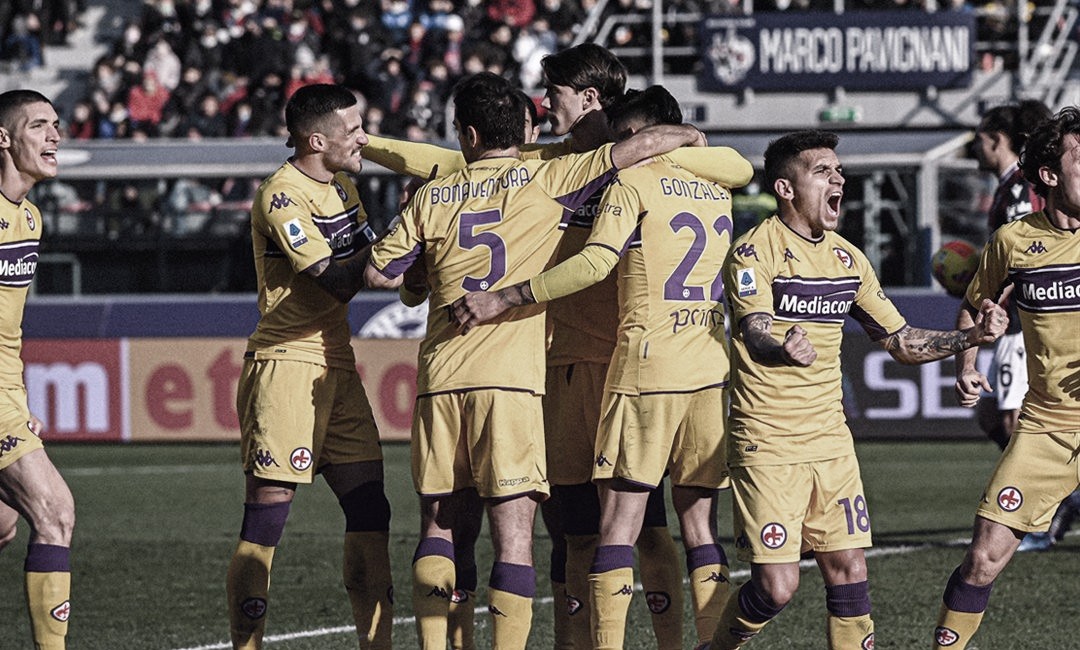 Fiorentina vence dérbi contra Bologna e se consolida na briga por
