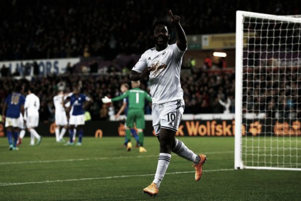 Bony extends contract with Swansea