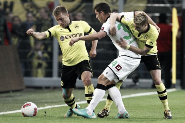 Resultado Borussia Dortmund - Borussia Mönchengladbachen la Bundesliga 2014 (1-2)