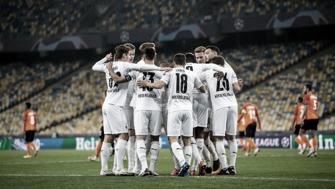 Com três de Pléa, Borussia Mönchengladbach atropela Shakhtar Donetsk e lidera Grupo B Com três de Pléa, Borussia Mönchengladbach atropela Shakhtar Donetsk e lidera Grupo B