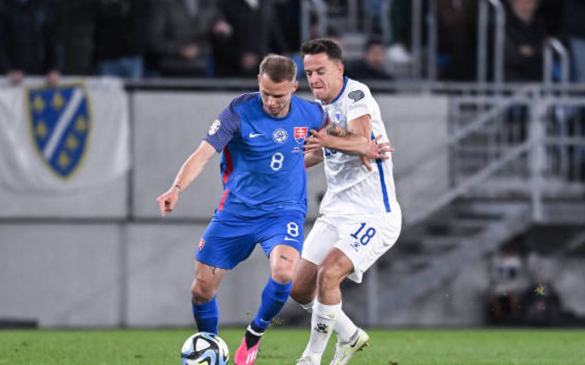 Resumen y goles del Bosnia Herzegovina 1-2 Eslovaquia en Eliminatorias Euro 2024