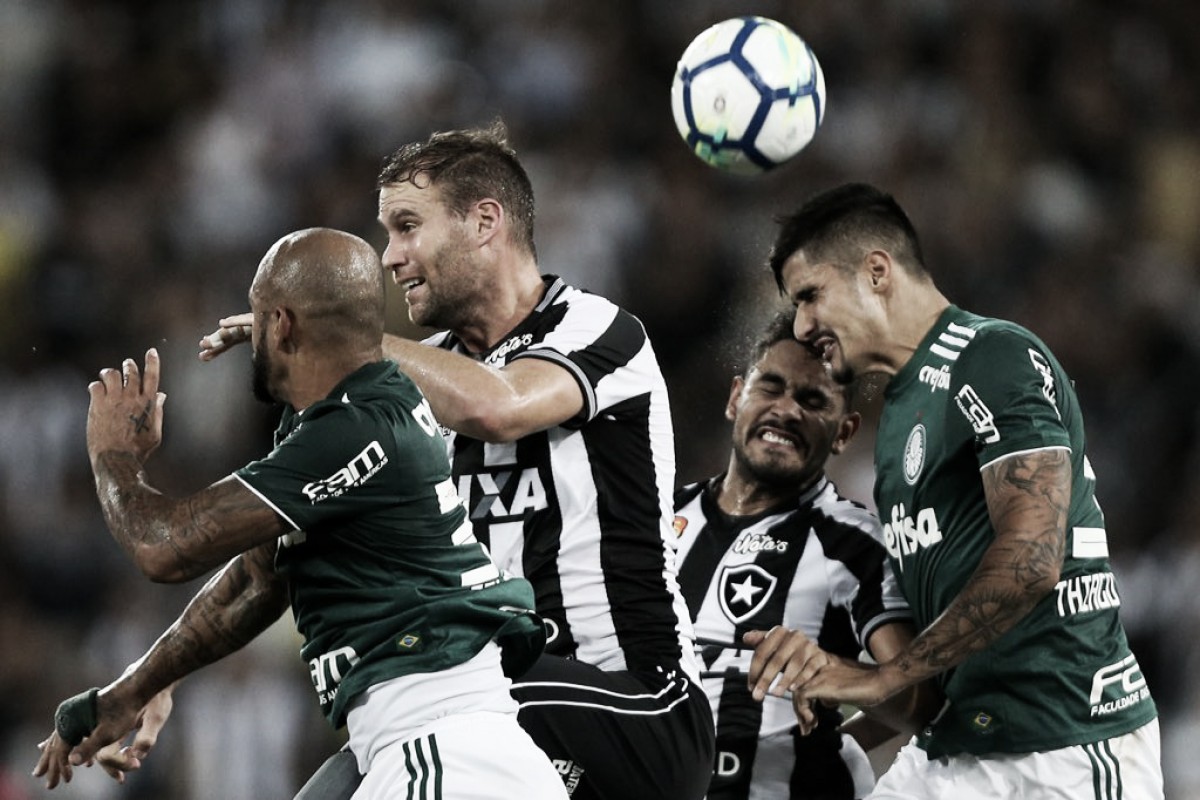 Palmeiras sai na frente em falha da defesa alvinegra e Botafogo busca empate no Nilton Santos