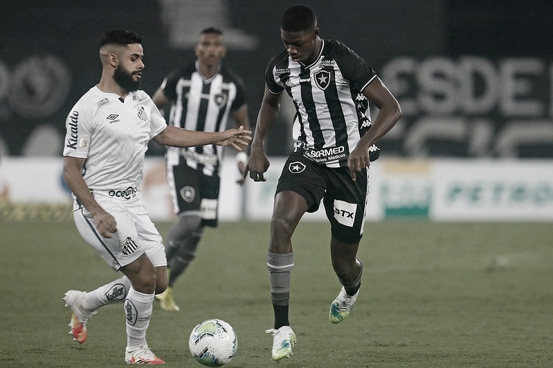 Com novidades, Santos recebe desesperado Botafogo no Brasileirão