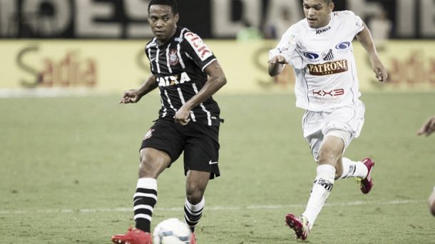 Com golaço e polêmica, Bragantino vence Corinthians e abre vantagem