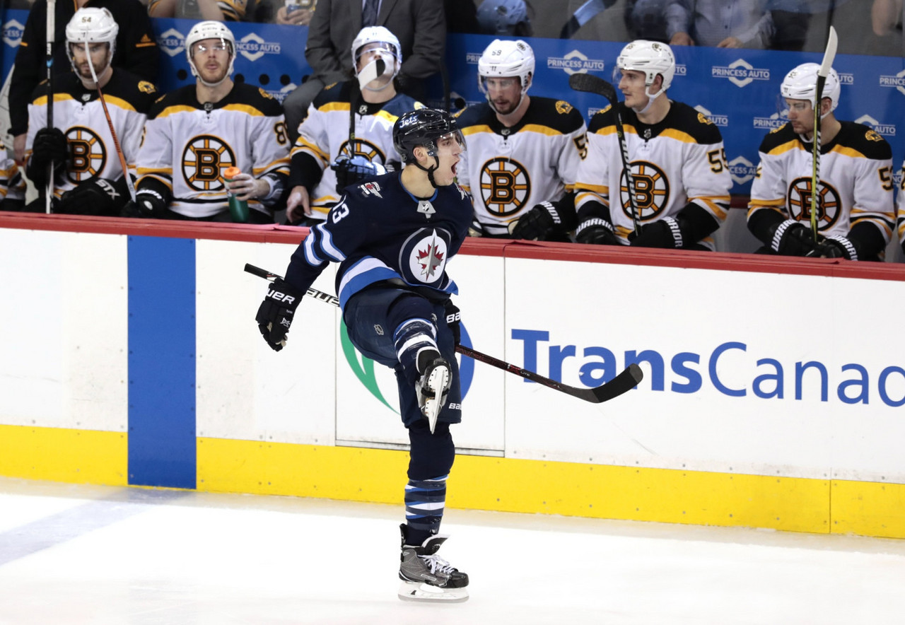 Brandon Tanev: Continuing display of scoring touch and physicality in breakout season