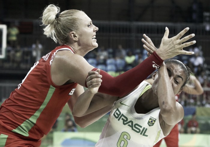Brasil perde novamente e se complica no basquete feminino Brasil perde novamente e se complica no basquete feminino