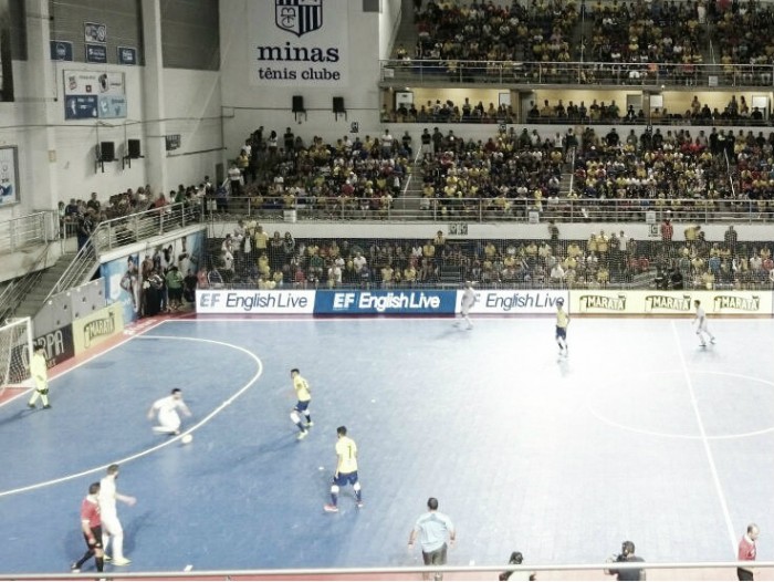 De virada, Brasil leva a melhor sobre Uruguai pelo Desafio Internacional de Futsal