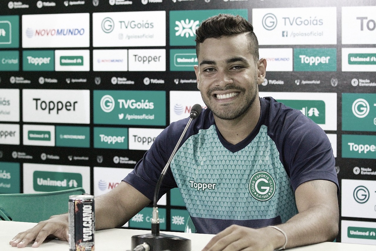 Em busca de soluções para o ataque, Avaí anuncia contratação de Brenner, ex-Goiás Em busca de soluções para o ataque, Avaí anuncia contratação de Brenner, ex-Goiás