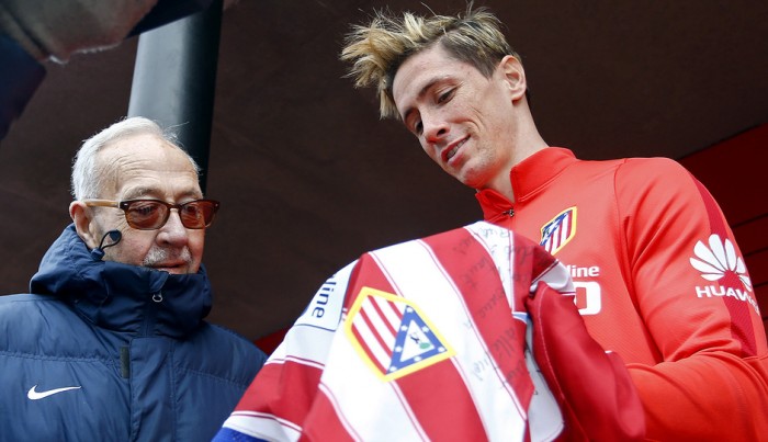Torres, a Briñas: "Este gol lo has marcado tú. Es tuyo"