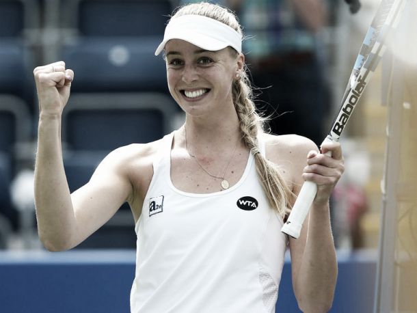 Naomi Broady fights through to second round