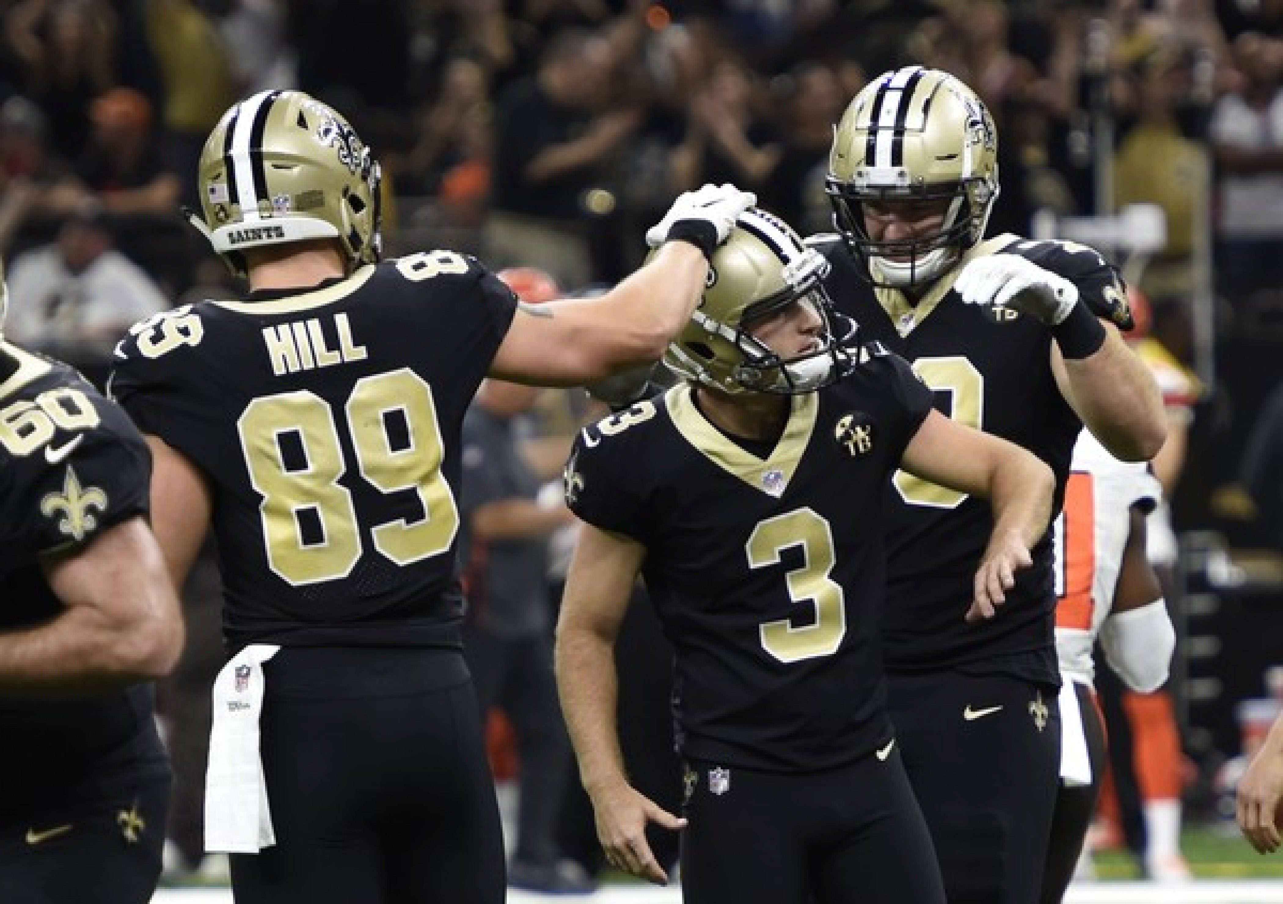 New Orleans Saints edge the Cleveland Browns 21-18