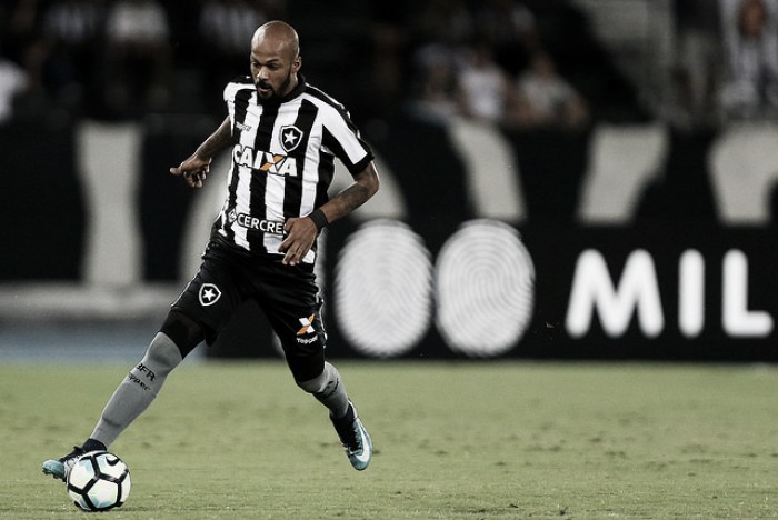 Bruno Silva se explica e pede desculpas por gesto à torcida do Botafogo: "Não sou ingrato"