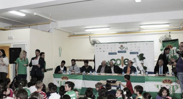 Nueva edición en Coria del Río del programa 'Del Cole al Fútbol'