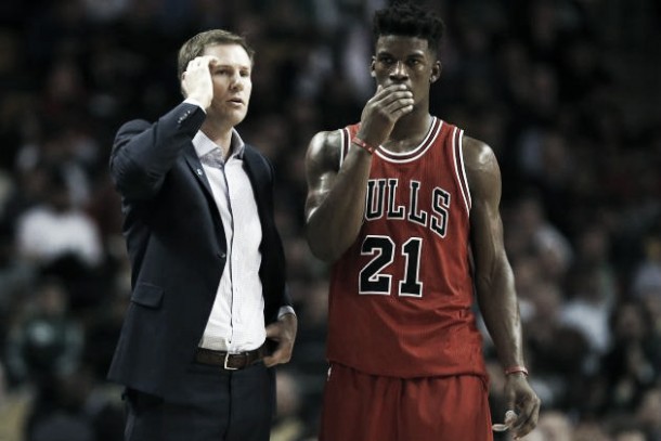 Nba, Jimmy Butler su Fred Hoiberg: "Non è abbastanza duro con noi giocatori"