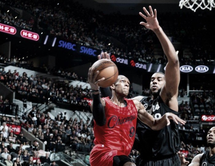 Com show de Aldridge, Spurs bate Bulls na rodada de Natal da NBA