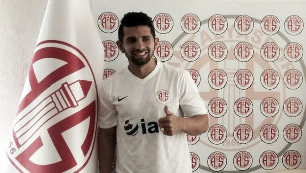 Após saída do Atlético-MG, Guilherme acerta com Antalyaspor, clube de Samuel Eto'o