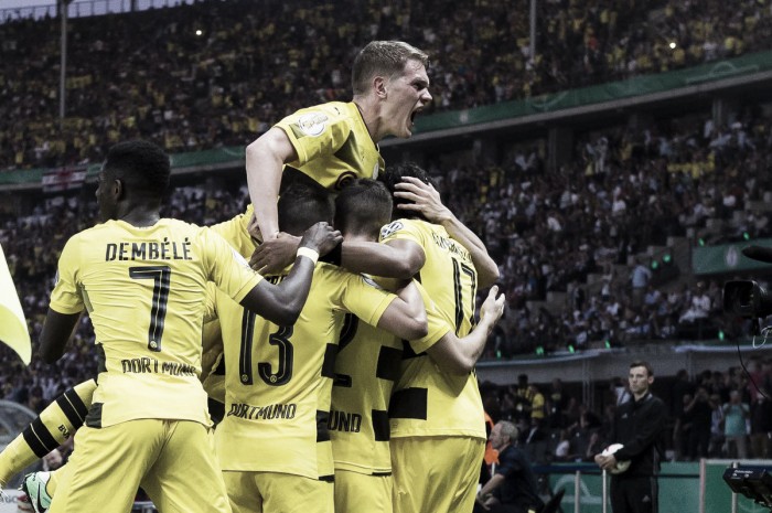 Dortmund bate Frankfurt, derruba tabu e conquista DFB Pokal