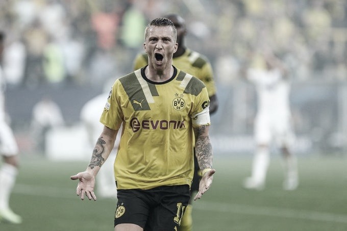 Dortmund domina Copenhagen, faz três e inicia campanha da Champions com vitória
