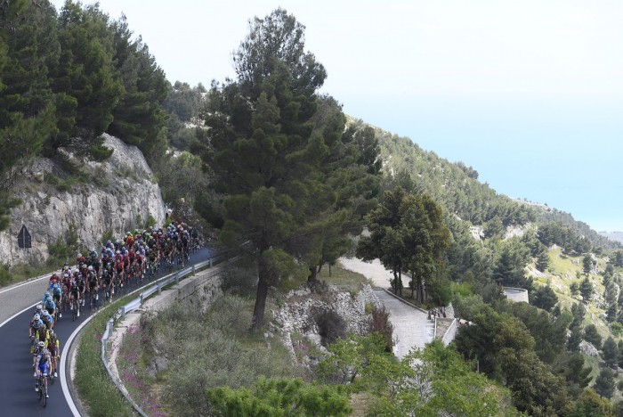 Giro d'Italia 2017, la presentazione della 9° tappa: Montenero di Bisaccia - Blockhaus, prima scossa