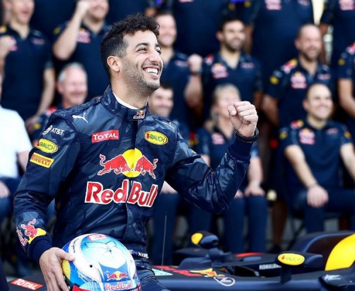 F1, parla Ricciardo: "In questo momento la Red Bull è l'opposto della Mercedes"