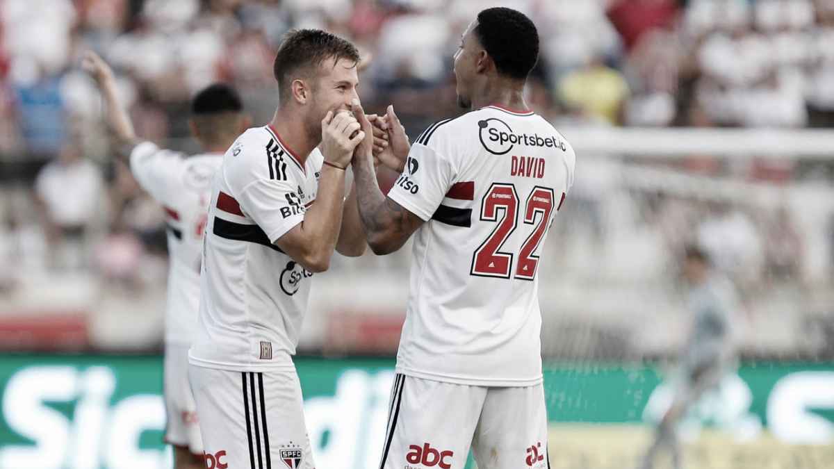 São Paulo FC - Tricolor escalado! #VamosSãoPaulo 🇾🇪