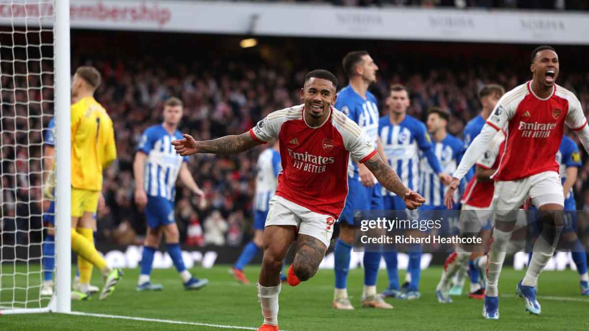 Arsenal move top of Premier League with 2-0 win over Brighton