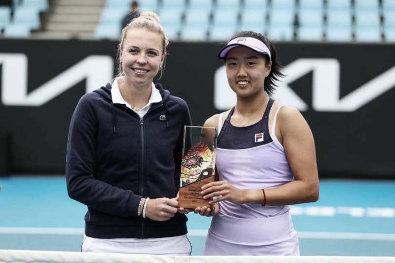 La estonia Kontaveit y la america Ann Li comparten título por falta de tiempo para jugar La estonia Kontaveit y la america Ann Li comparten título por falta de tiempo para jugar