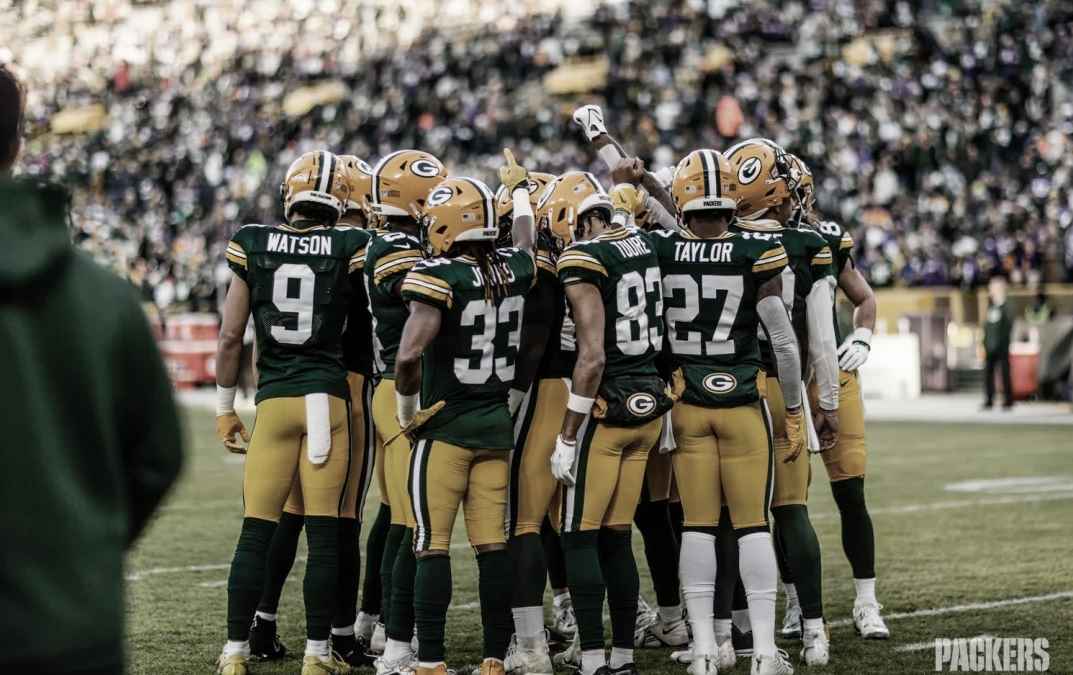 Green Bay Packers vs Chicago Bears game photos from Soldier Field