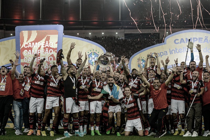 Decisão fora de casa e títulos: veja retrospecto do Flamengo em