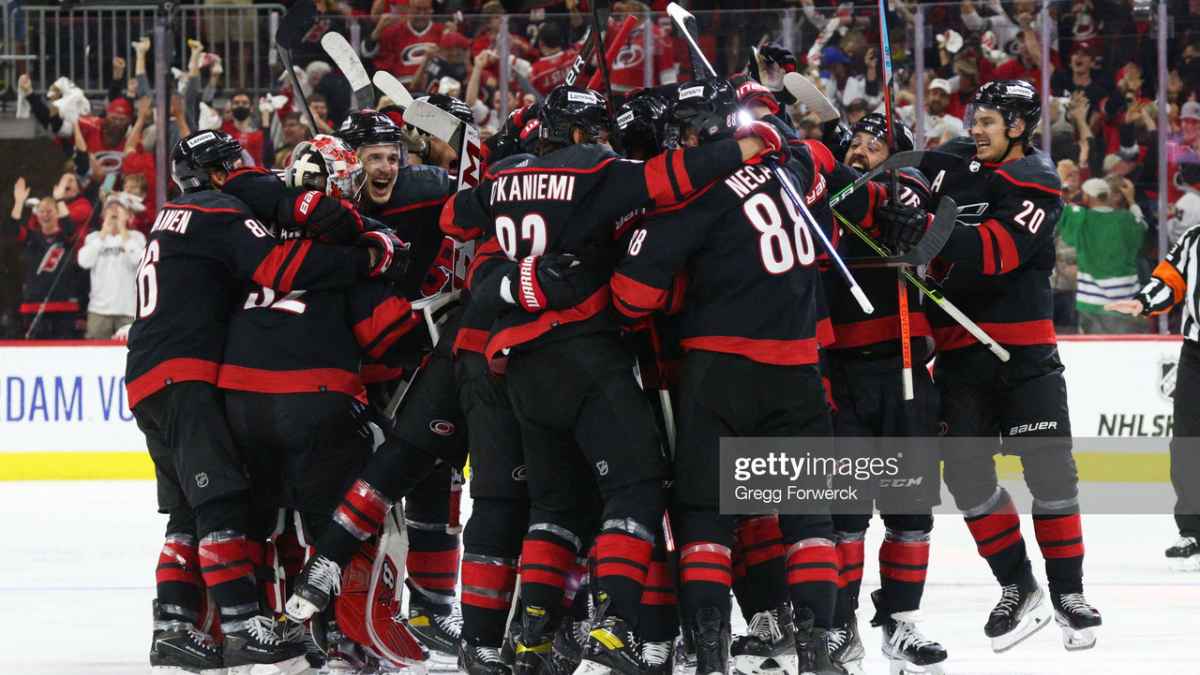 Cole's OT goal lift Hurricanes past Rangers for Game 1 win – KGET 17