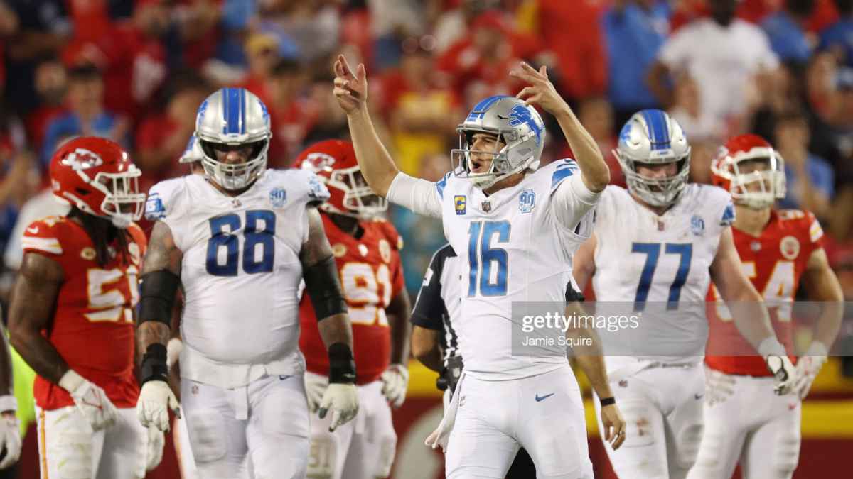 Detroit lions offense ready to roar ! 