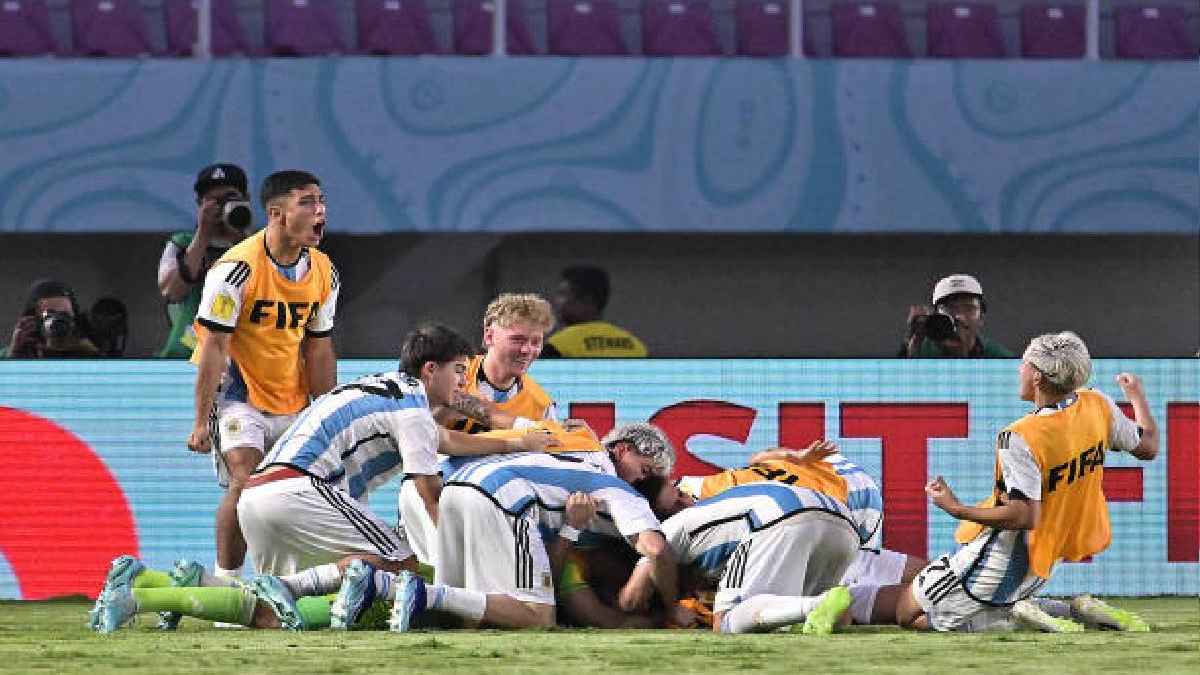Goals and Highlights: Brasil 0-3 Argentina in U17 World Cup