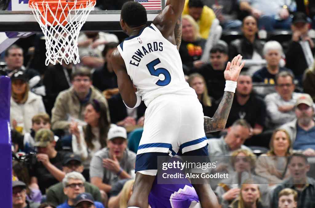 most dunks in a game