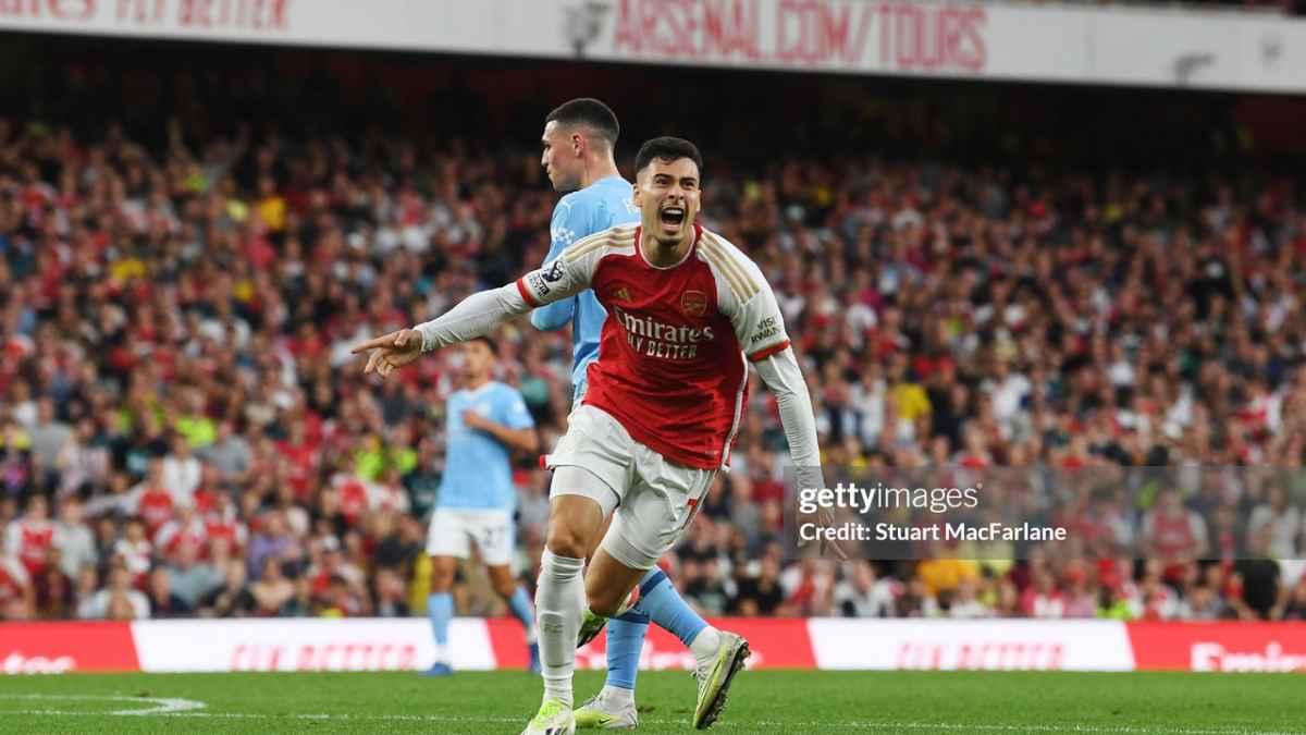 Substitute Martinelli fires Arsenal to late win over Man City