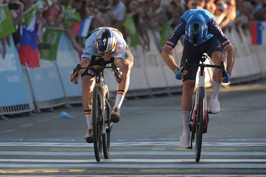 Photo: vavel.com Remco Evenepoel wins European road race title in Ljubljana photo finish