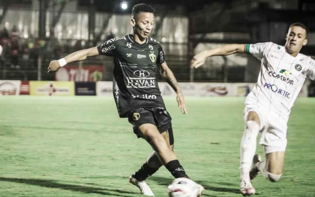 Brusque e Concórdia empatam sem gols em jogo com expulsão de goleiro