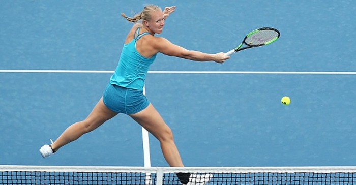 WTA Hobart - Ozaki ferma Safarova, avanza la Bertens