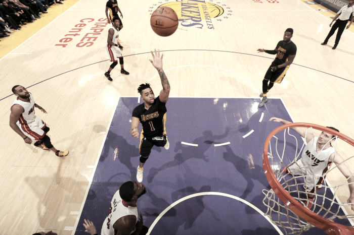 Lakers vencem Heat com maior pontuação da equipe na temporada