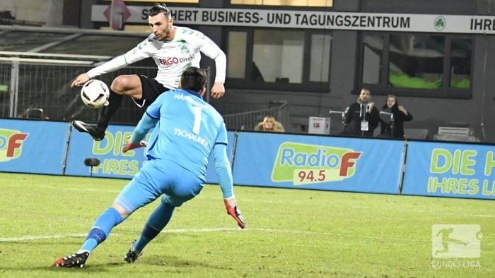 SpVgg Greuther Fürth 4-1 Hannover 96: Former leaders stunned by Shamrocks