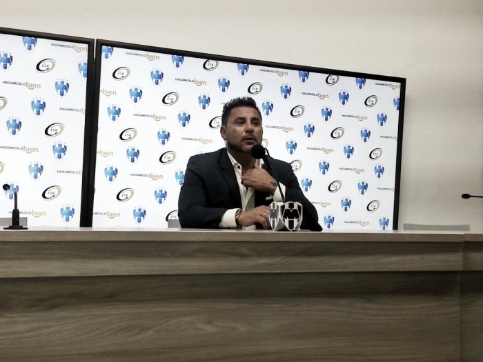Tras cien partidos al frente de Rayados, Mohamed ya quiere títulos